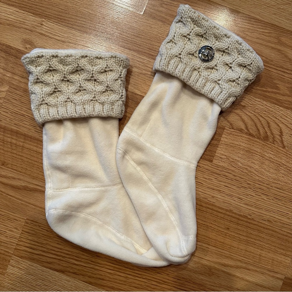 Michael Kors cable knit cuff boot socks - Picture 3 of 5